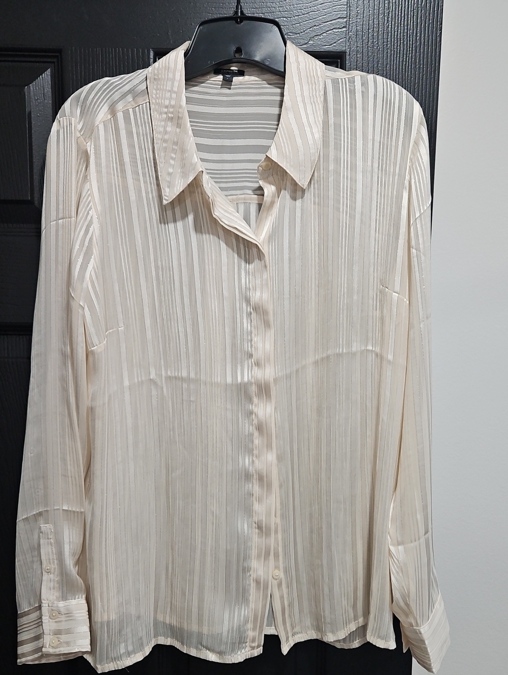 Express Women's Cream Textured Stripe Button-Down Shirt